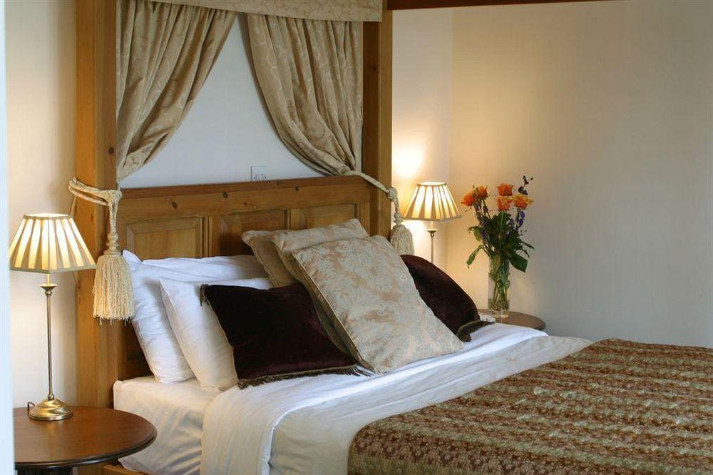 Crouchers Hotel Чичестър Екстериор снимка