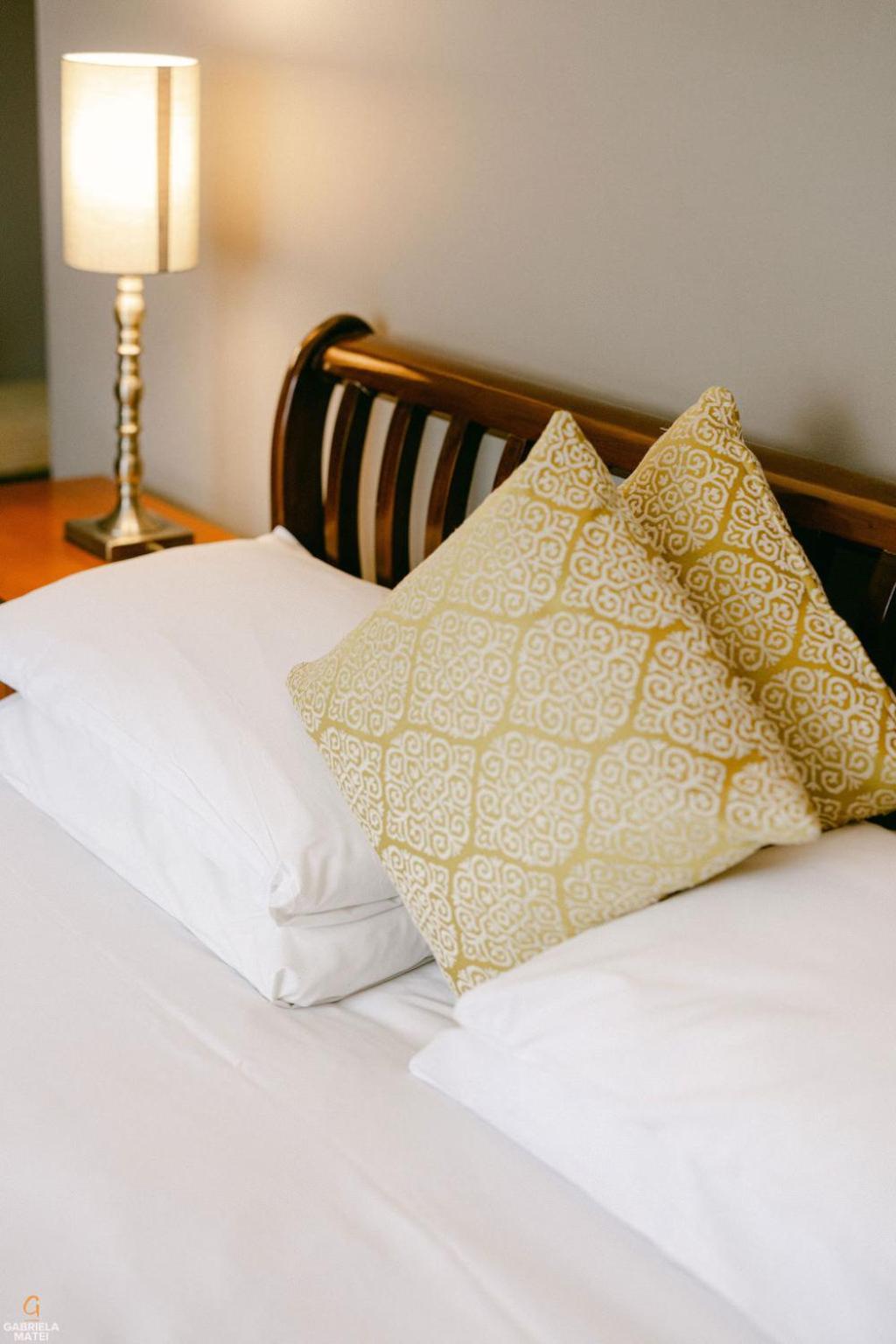 Crouchers Hotel Чичестър Екстериор снимка