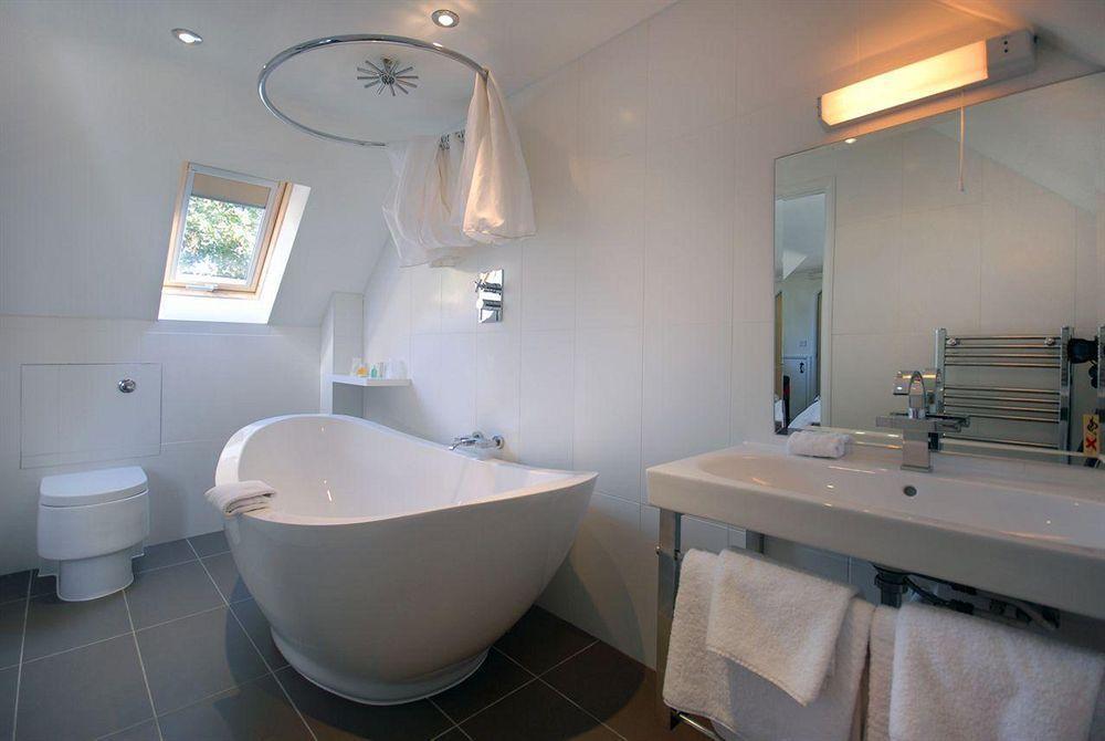 Crouchers Hotel Чичестър Екстериор снимка